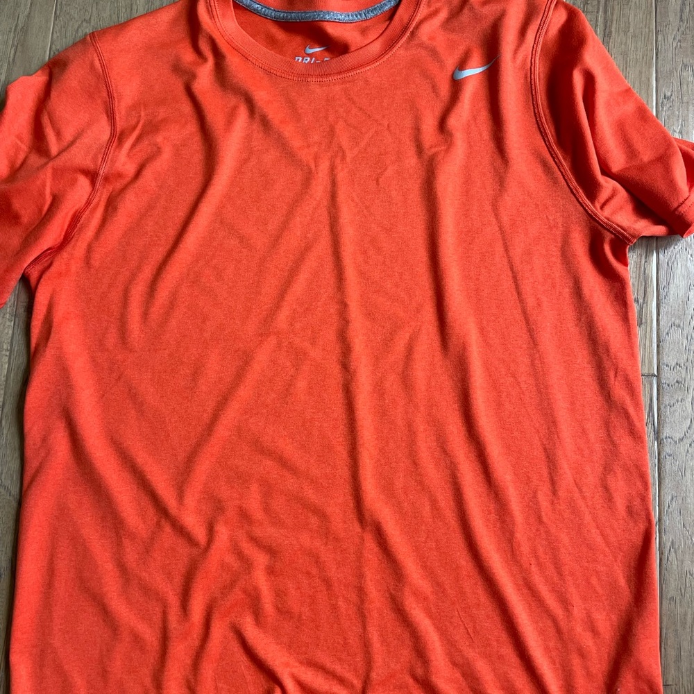Mens Dri-Fit Tshirt- size Large